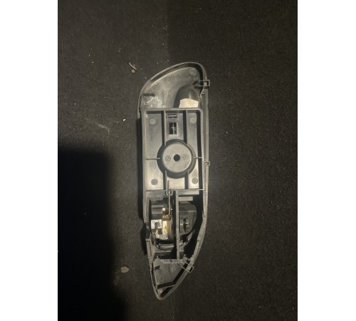 Ручка двери внутренняя  передняя левая