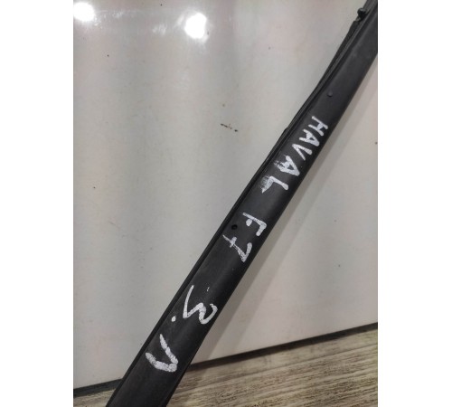 Уплотнитель двери (задний, правый)