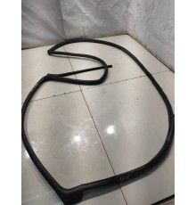 Уплотнитель двери (задний, правый)