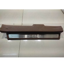 Накладка порога (передняя, левая)