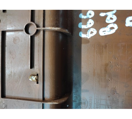 Накладка порога (передняя, левая)