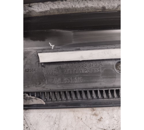 Накладка порога (задняя правая)