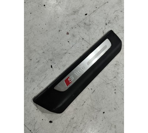 Накладка порога (задняя правая)