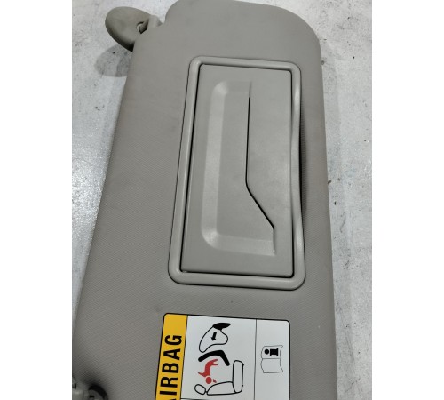 Козырёк солнцезащитный правый