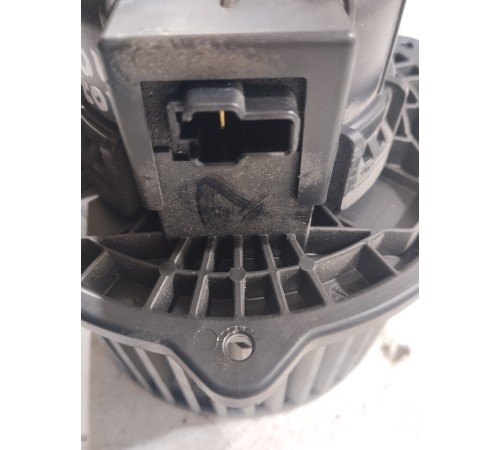 Моторчик отопителя (печки) задний