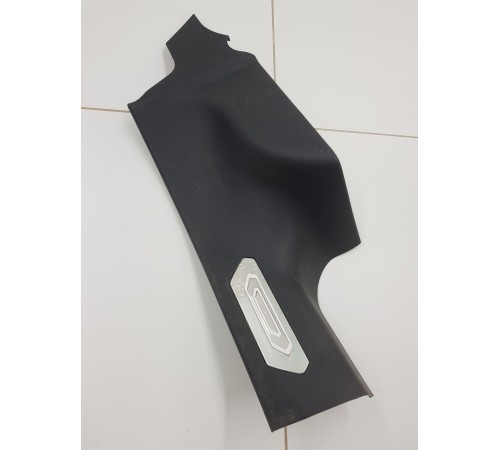 Накладка порога задняя правая