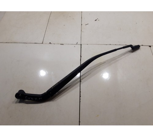 Поводок стеклоочистителя (правый)