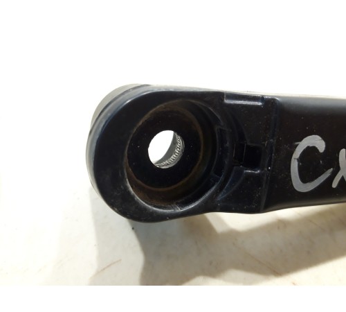 Поводок стеклоочистителя (правый)