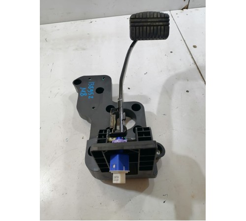 Педаль тормоза с датчиком