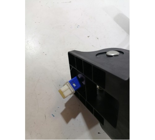 Педаль тормоза с датчиком