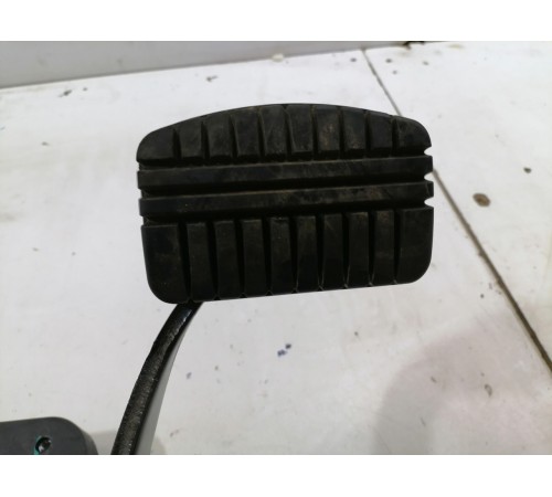 Педаль тормоза с датчиком