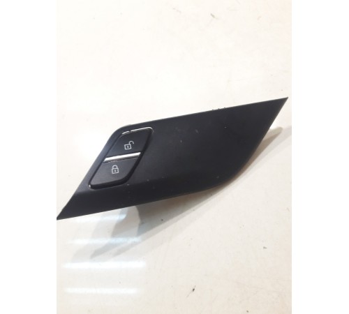 кнопка блокировки замка передняя левая