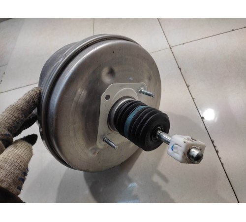 Вакуумный усилитель тормозов