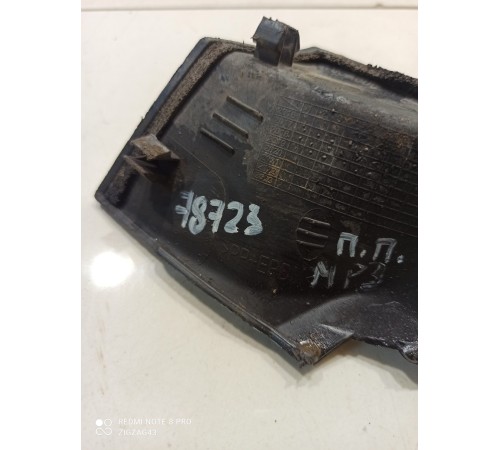 Накладка жабо (передняя правая)