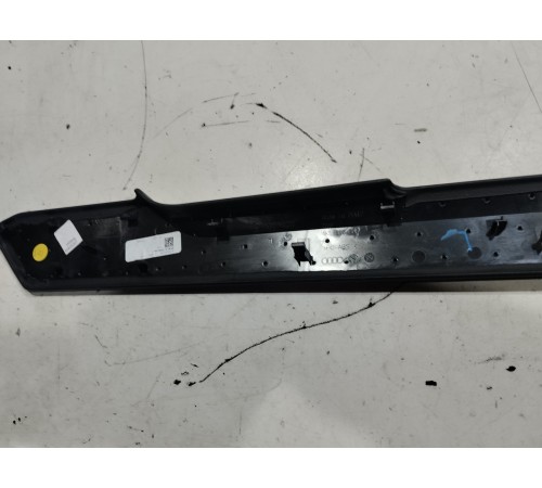 Накладка центральной консоли левая