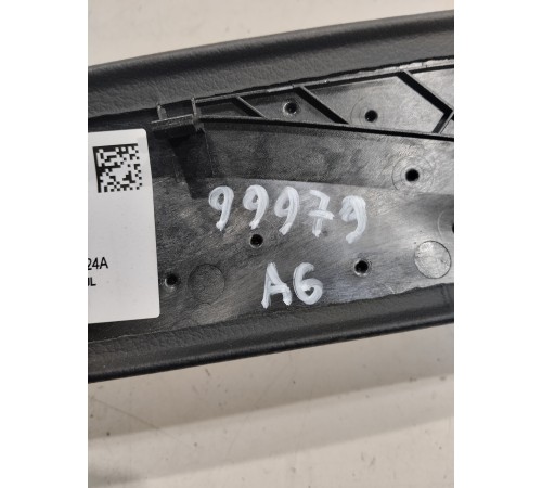 Накладка центральной консоли левая