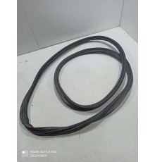 Уплотнитель крышки багажника