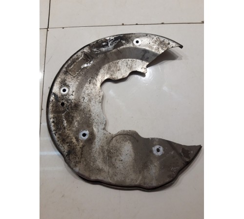 Кожух тормозного диска (передний, левый)