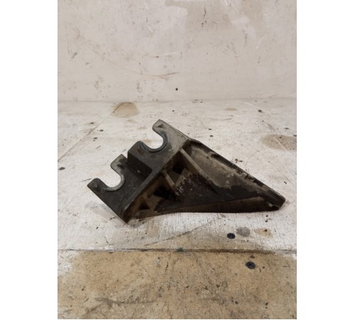 Кронштейн мкпп