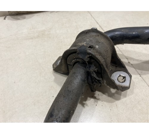 Стабилизатор передний