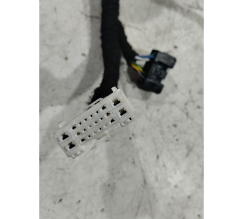 Электропроводка крышки багажника