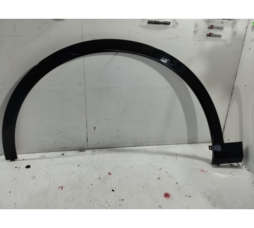 Накладка арки колеса (передняя левая)