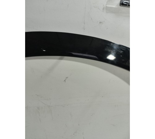 Накладка арки колеса (передняя левая)