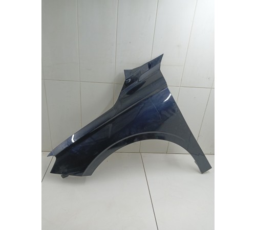 Крыло переднее левое