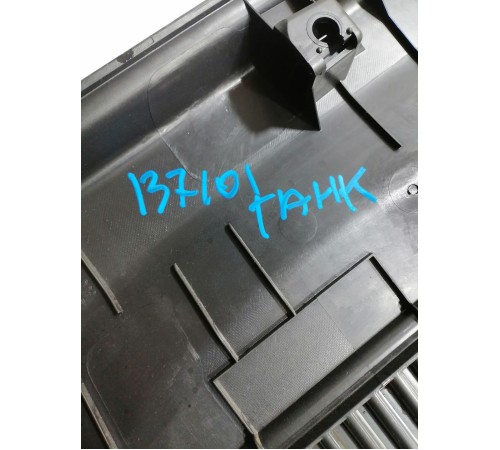 Обшивка крышки багажника