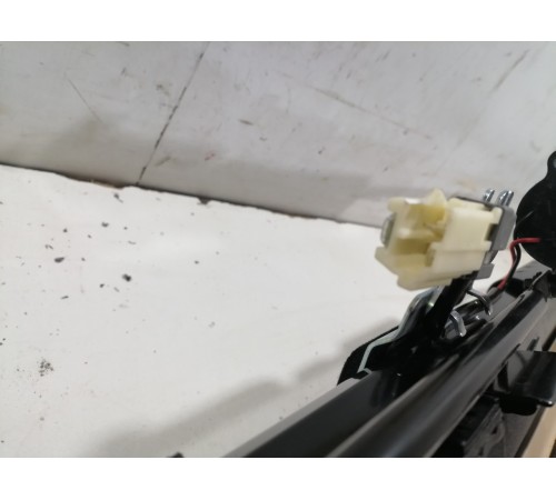 Шторка заднего стекла электрическая выдвижная