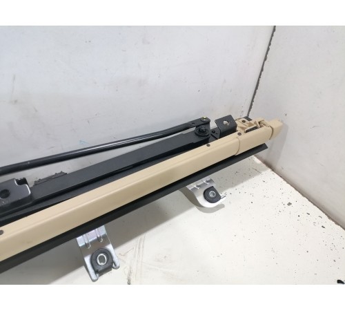 Шторка заднего стекла электрическая выдвижная