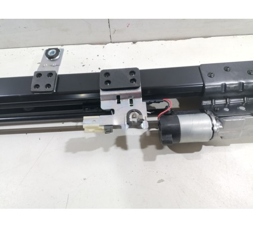 Шторка заднего стекла электрическая выдвижная