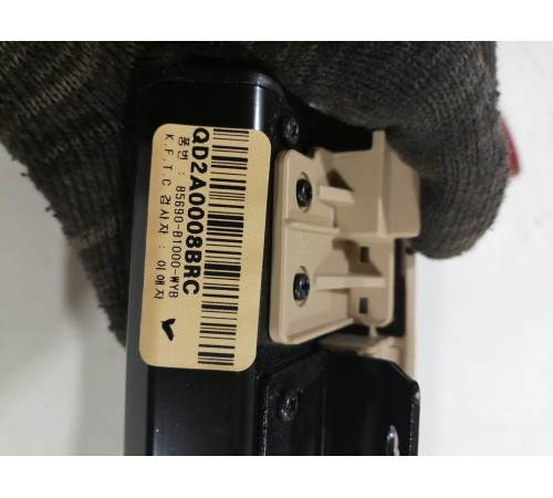 Шторка заднего стекла электрическая выдвижная