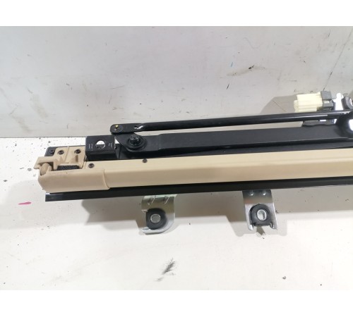 Шторка заднего стекла электрическая выдвижная