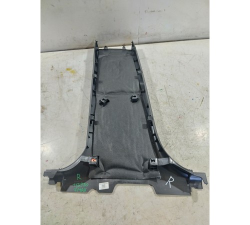 Обшивка центральной стойки правая нижняя