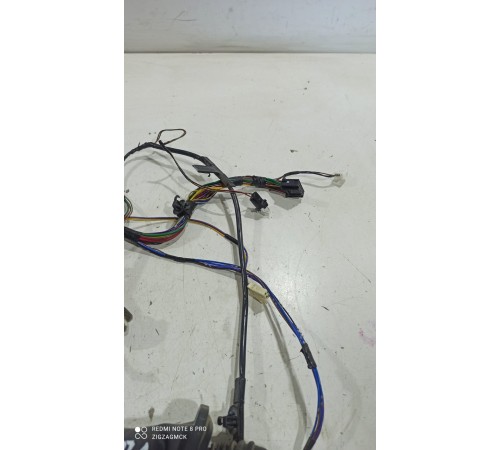 Электропроводка двери (передняя левая)