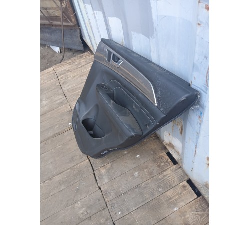 Обшивка двери задняя правая