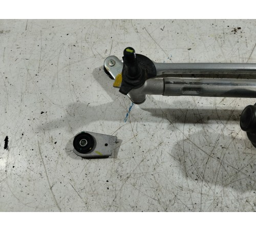 Трапеция стеклоочистителей в сборе