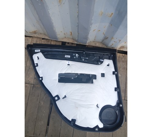 Обшивка двери задняя правая