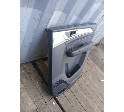 Обшивка двери задняя правая