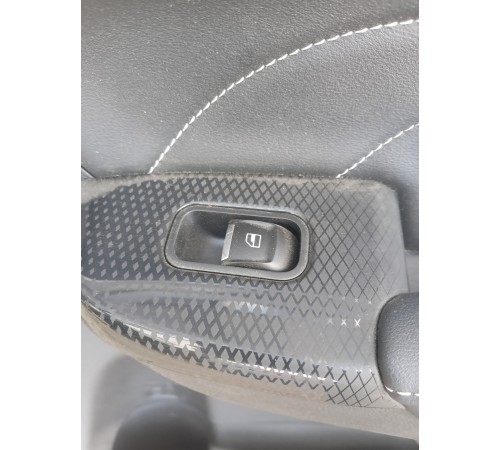 Обшивка двери задняя правая