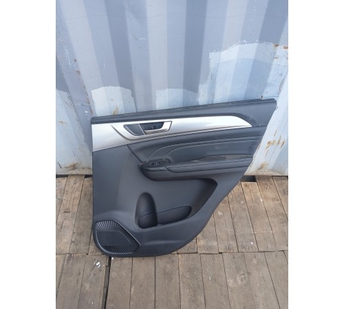 Обшивка двери задняя правая