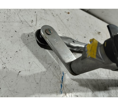 Трапеция стеклоочистителей в сборе