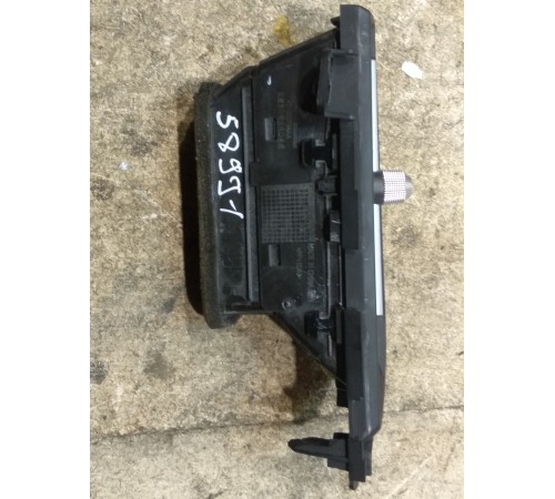 Дефлектор воздушный правый