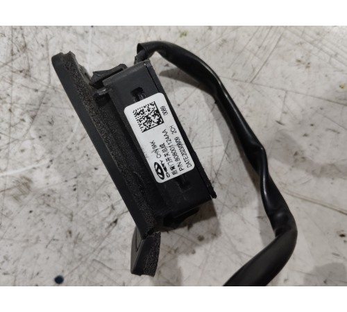 Кнопка открывания багажника