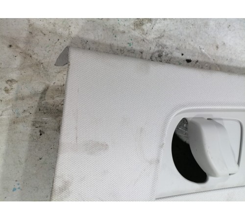 Накладка центральной стойки левая верхняя