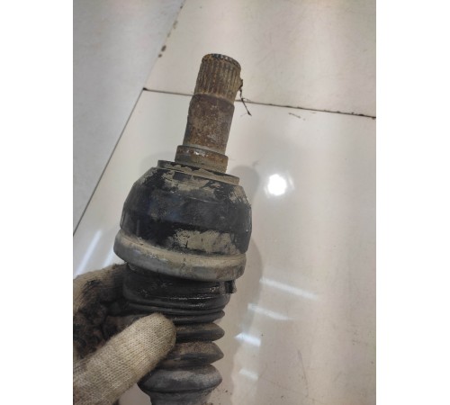 Полуось (привод) (передний, левый)