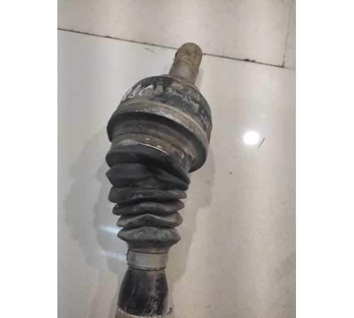 Полуось (привод) (передний, левый)