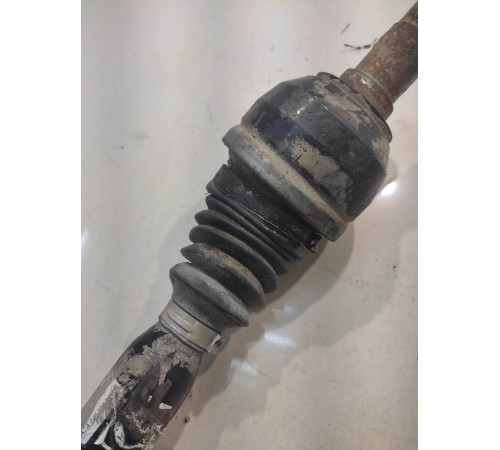 Полуось (привод) (передний, левый)