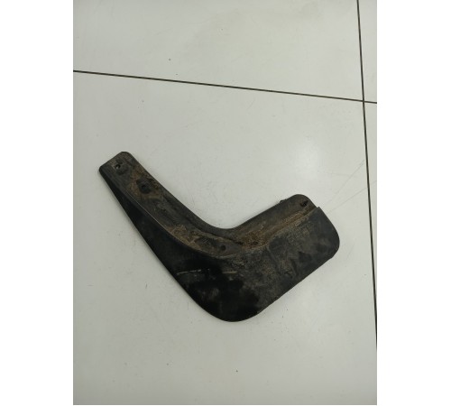 Брызговик задний левый